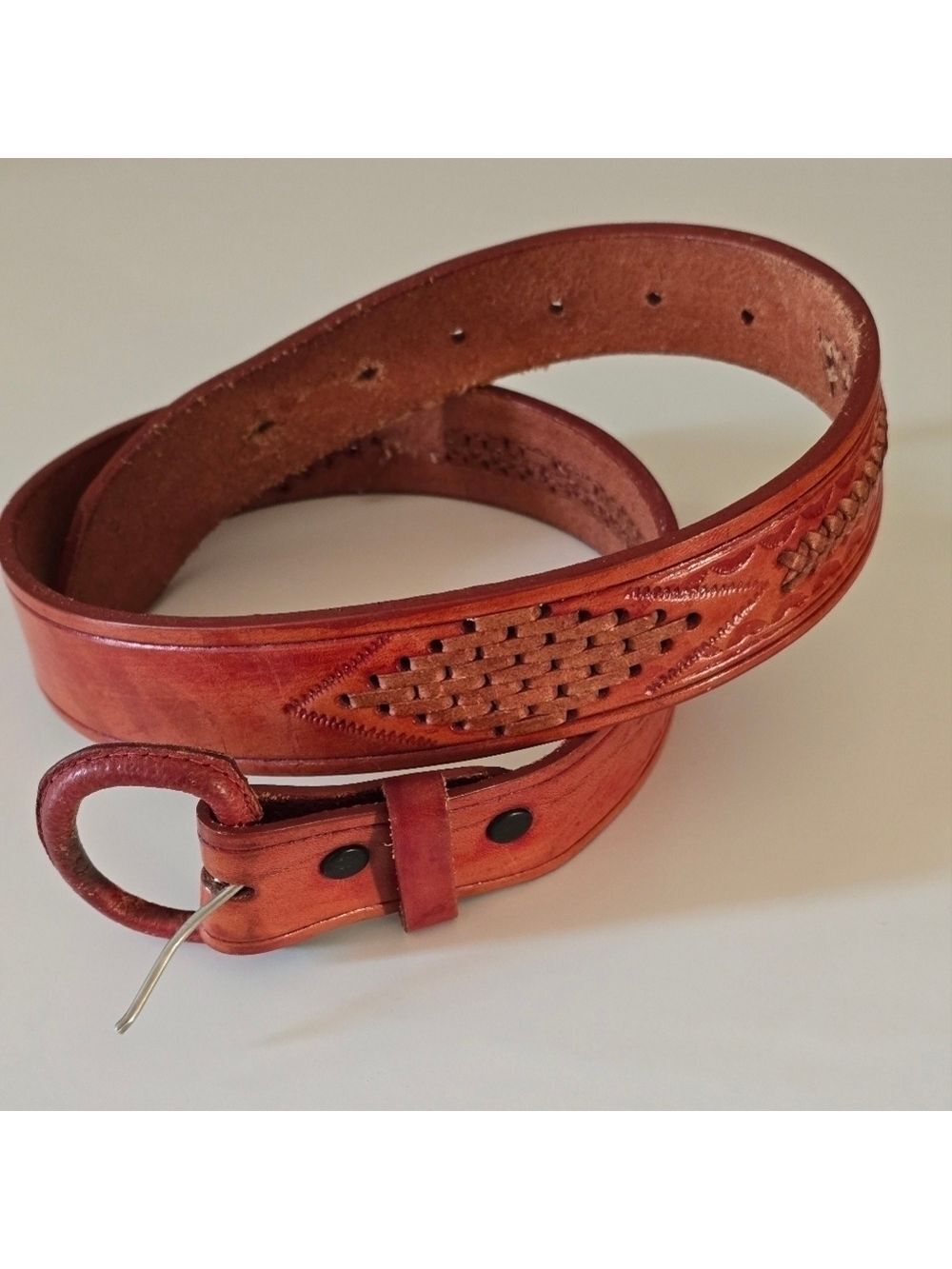 Bintage Leather brown carved belt